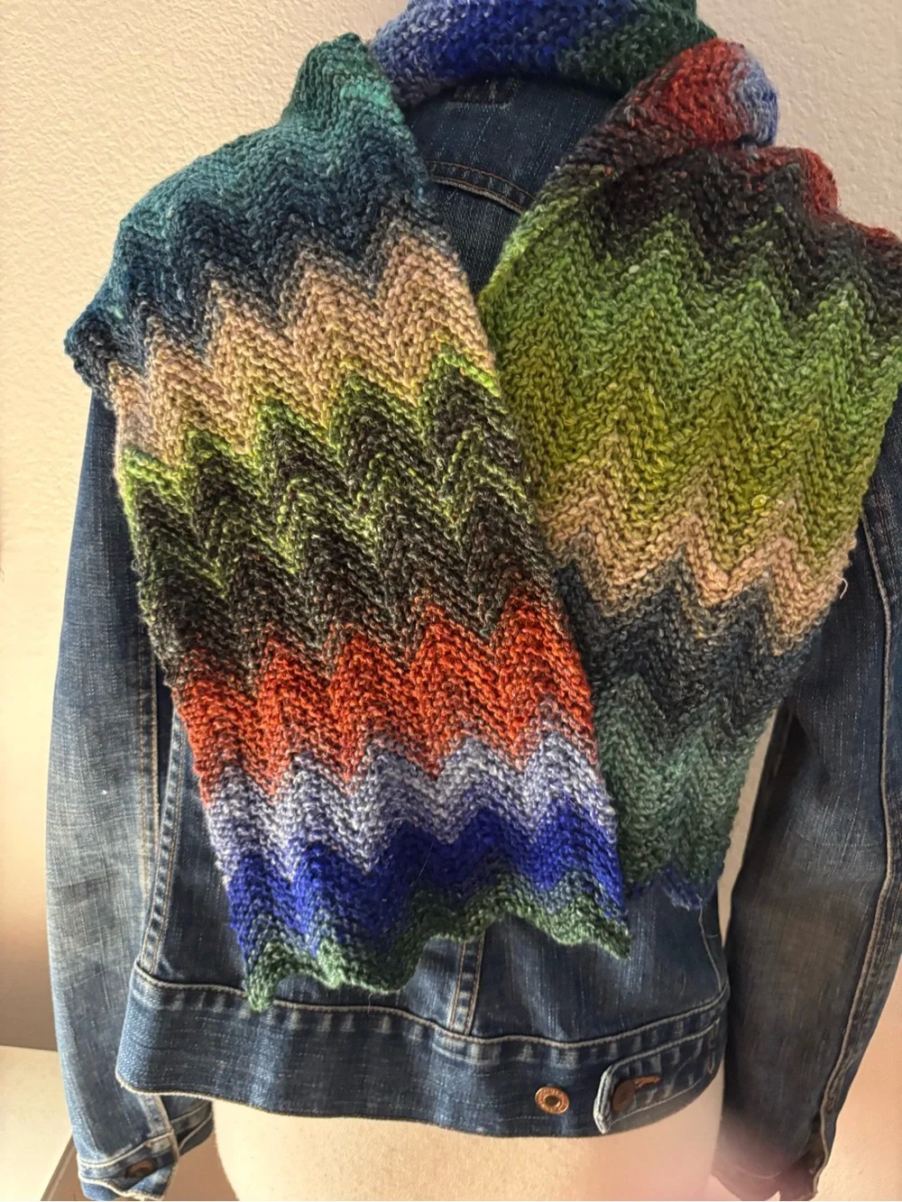 Handmade Zigzag Knit Scarf - Unisex Accessory